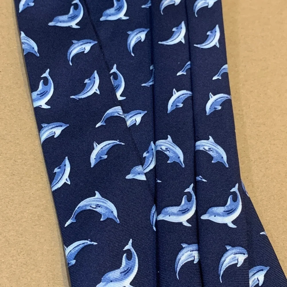 Banana Republic stylish tie